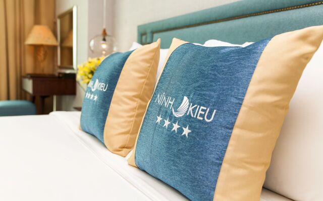 Ninh Kieu Riverside Hotel