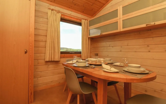 Moonlake Lodge