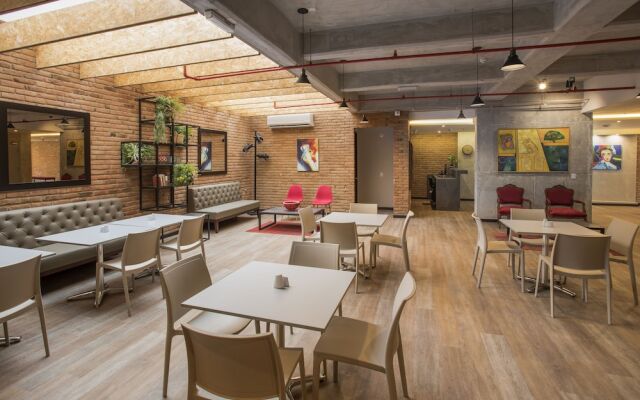 Diagonal Hotel Chipichape