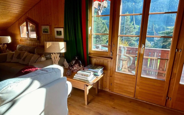 Cozy spacious Flat right in the village