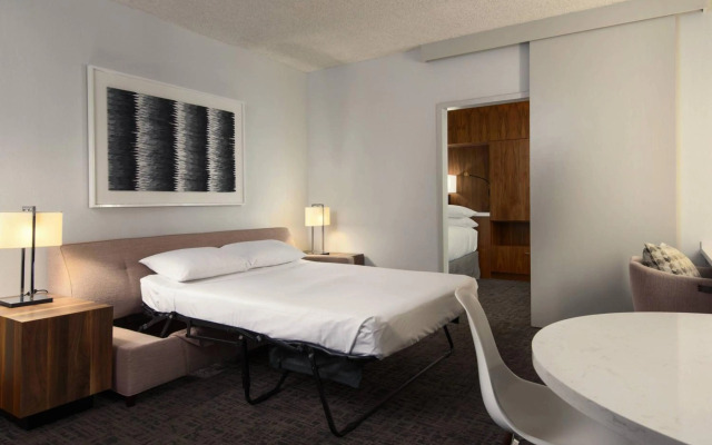 Renaissance Palm Springs Hotel
