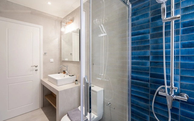 Modern Luxurious Apartment in the Heart of Athens