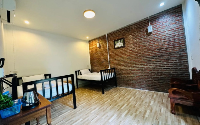 Koh Jum Hostel