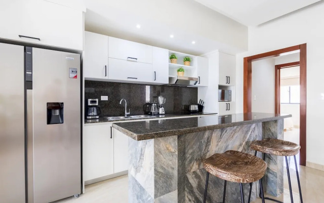 2BR Oasis in Eden Tropical - BBQ Pool Near Beach