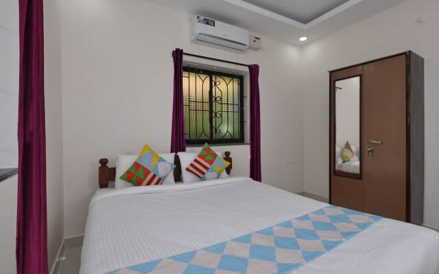 OYO 19828 Home Modern 2BHK Near Club Cubana