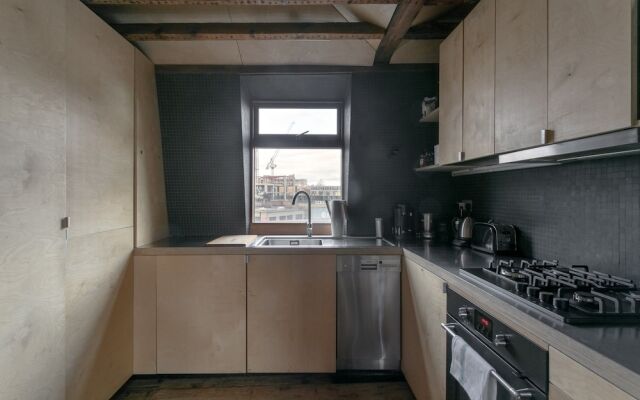 Bright, Spacious Two-bed in Hackney