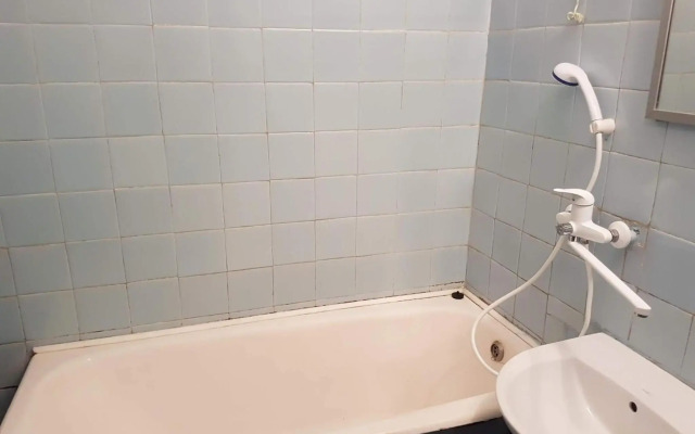 Apartment on Y. Mudroho 44