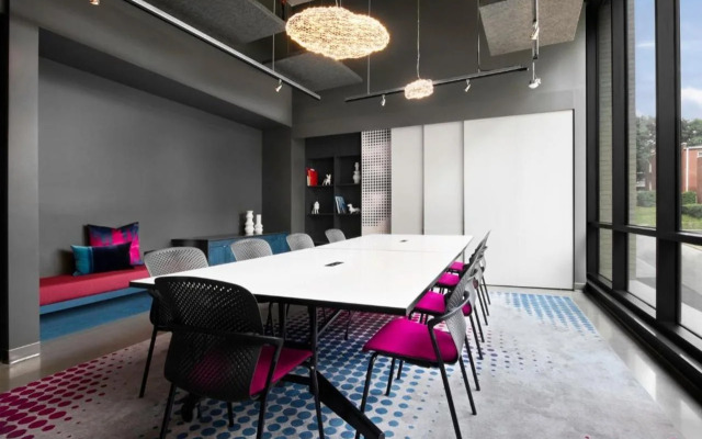 Aloft Kansas City Country Club Plaza