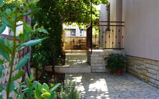 Apartments Luciana & Helena