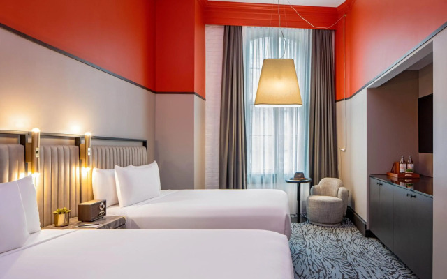 The Pelham Hotel