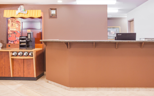 Super 8 By Wyndham Wheeling/Saint Clairsville Oh Area