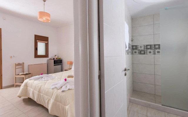 Smaragdi Hotel