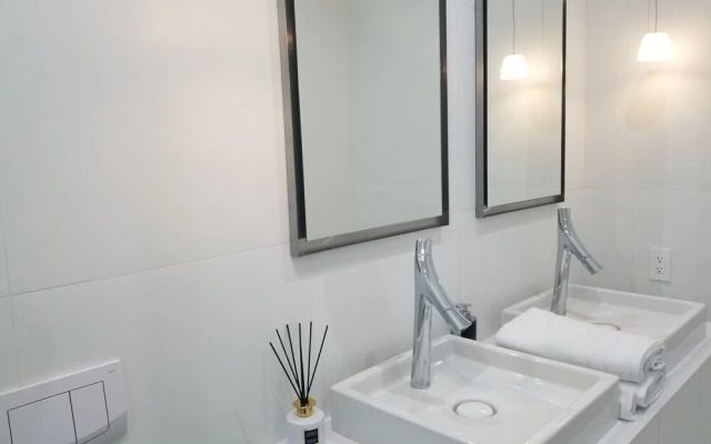 Luxury Residence Suites Design Style