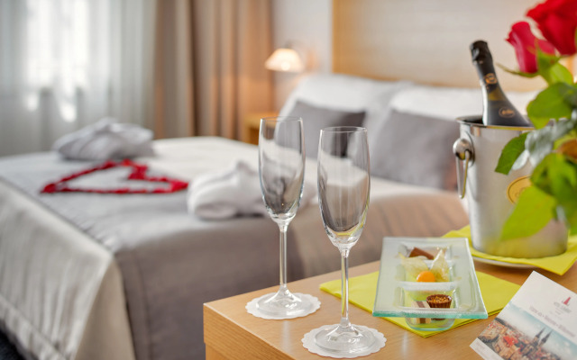 Hotel Clement