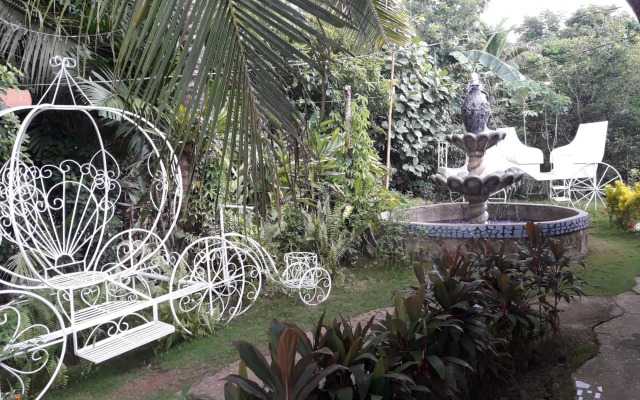 Relaxing Garden Resort