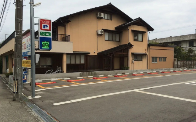 HH1 Private House