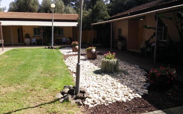 Etnachta Kibbutz Afik