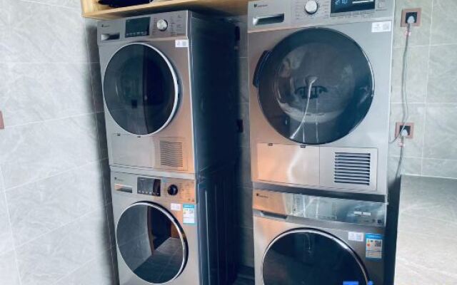 Zheka Hotel (Beijing Peking University First Hospital Greenland Colorful City)