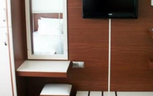 Adana Akdeniz Otel