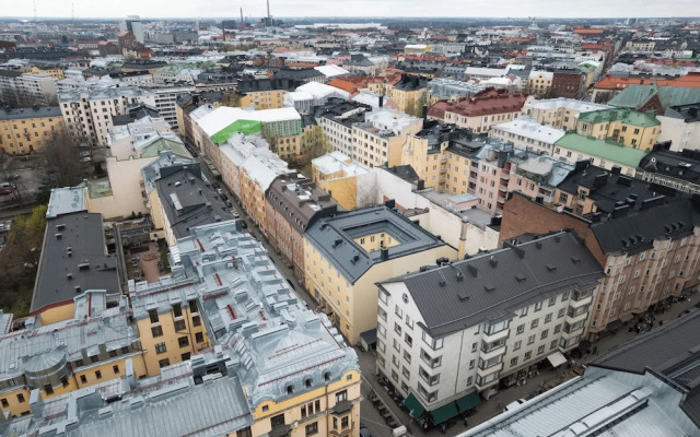 Renovated Top Floor Studio in Kallio