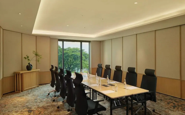 Hotel Tentrem Jakarta