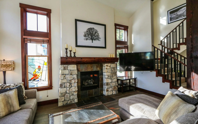 Juniper Crest #25 Condo