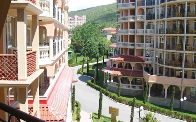 GT Atrium Beach Apartments