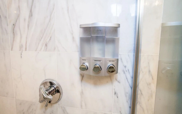 Luxury Collection-4 Bedroom 3 Full-bathroom-boston