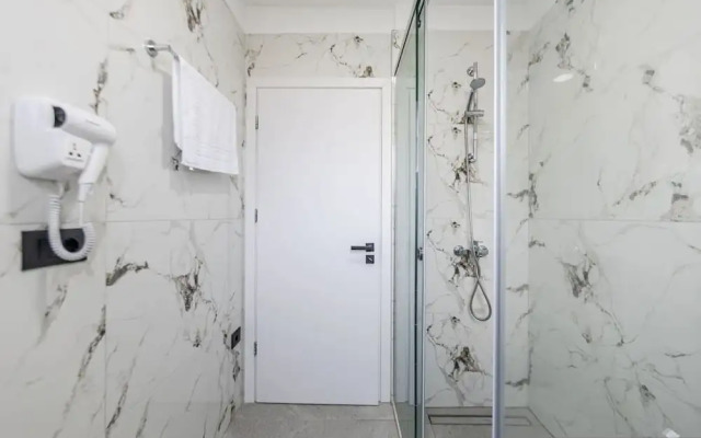 Bliss Double Room in Gjirokast r