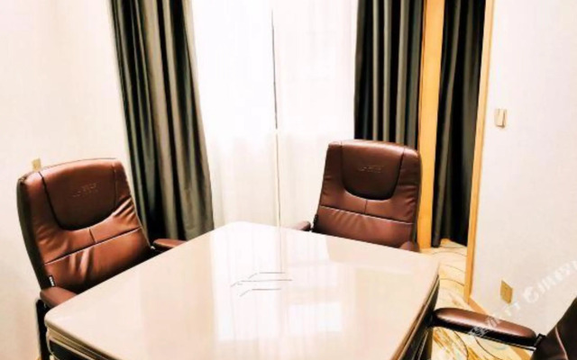 Wuhan E-House Boutique Hotel