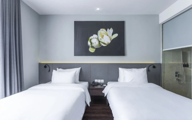 Everland Hotel