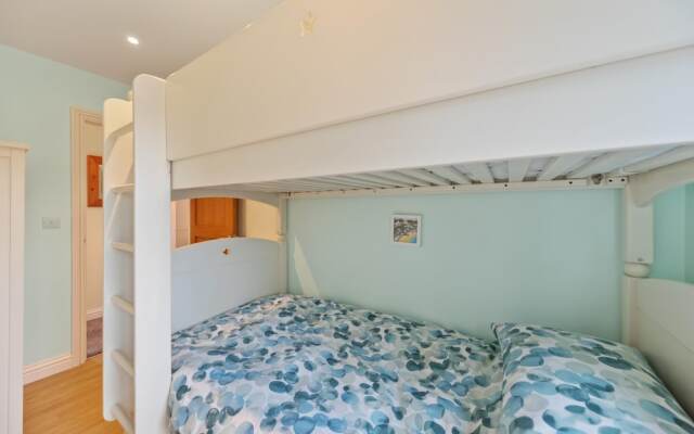 Y Deri - Close to Village and Beach
