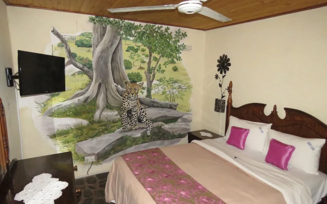Parrot Lodge