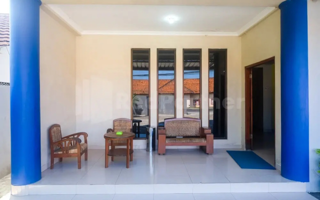 Hotel Andono near YIA Mitra RedDoorz