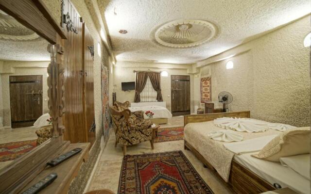 Safran Cave Hotel