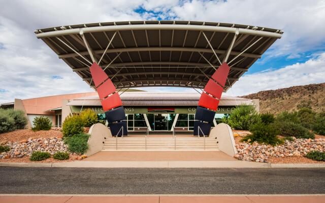 Crowne Plaza Alice Springs Lasseters, an IHG Hotel