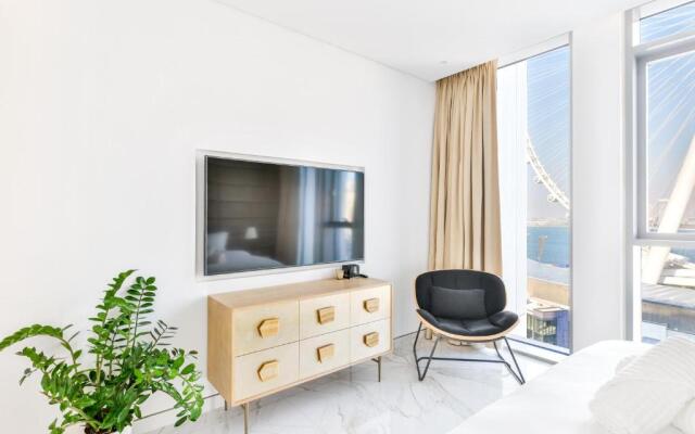 Lux 2 BR Apt With Bluewaters View