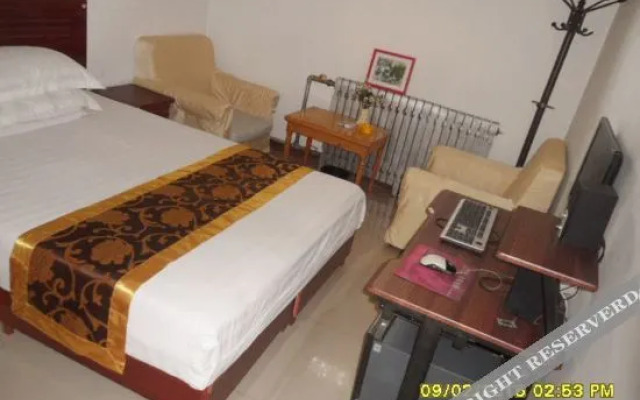 OYO Hongqiao Hotel (Wanda Plaza, Xuecheng District, Zaozhuang)