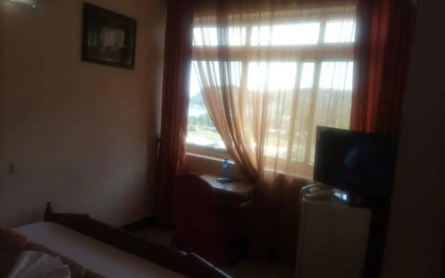 Holmand Hotel