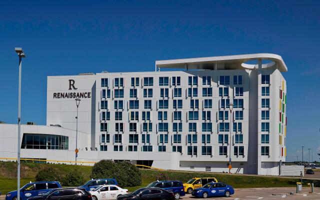 Renaissance Edmonton Airport Hotel