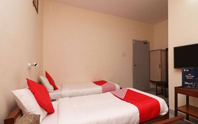OYO 10571 Hotel Nova