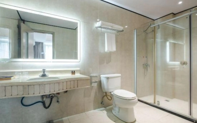 Wanlong Business Hotel