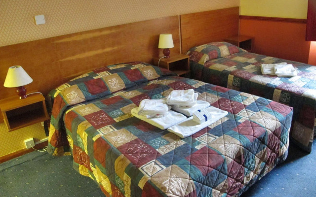 OYO The Southcliff Hotel