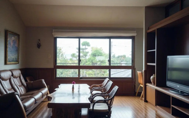 Condominium Takabatake