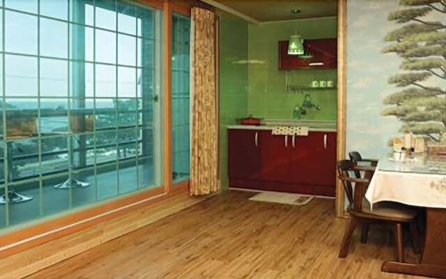 Yeongdeok Daekyung Pension