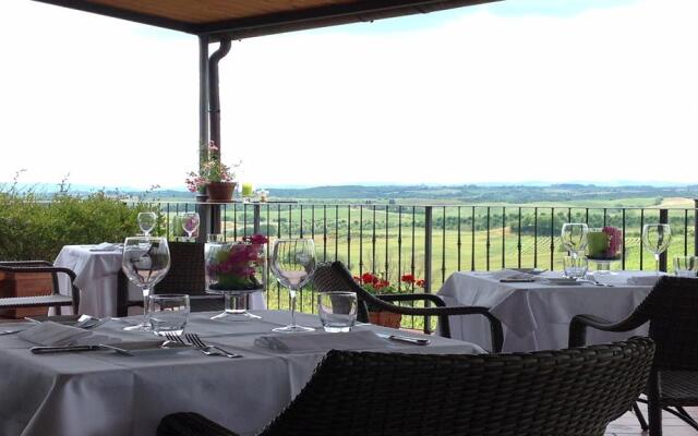 Villa Curina Resort
