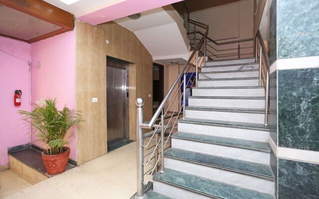 OYO 641 Grand Place