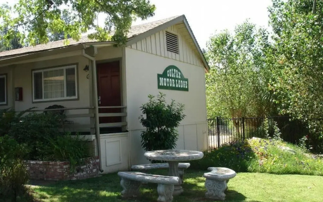 Colfax Motor Lodge