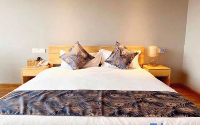 Yichun Dequan Hot Spring Hotel