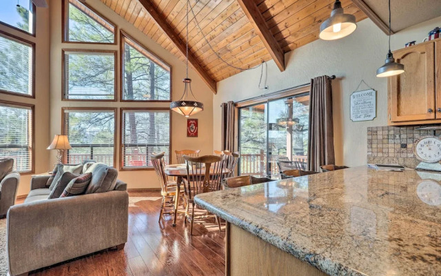 Pet-friendly Munds Park Retreat w/ Wraparound Deck